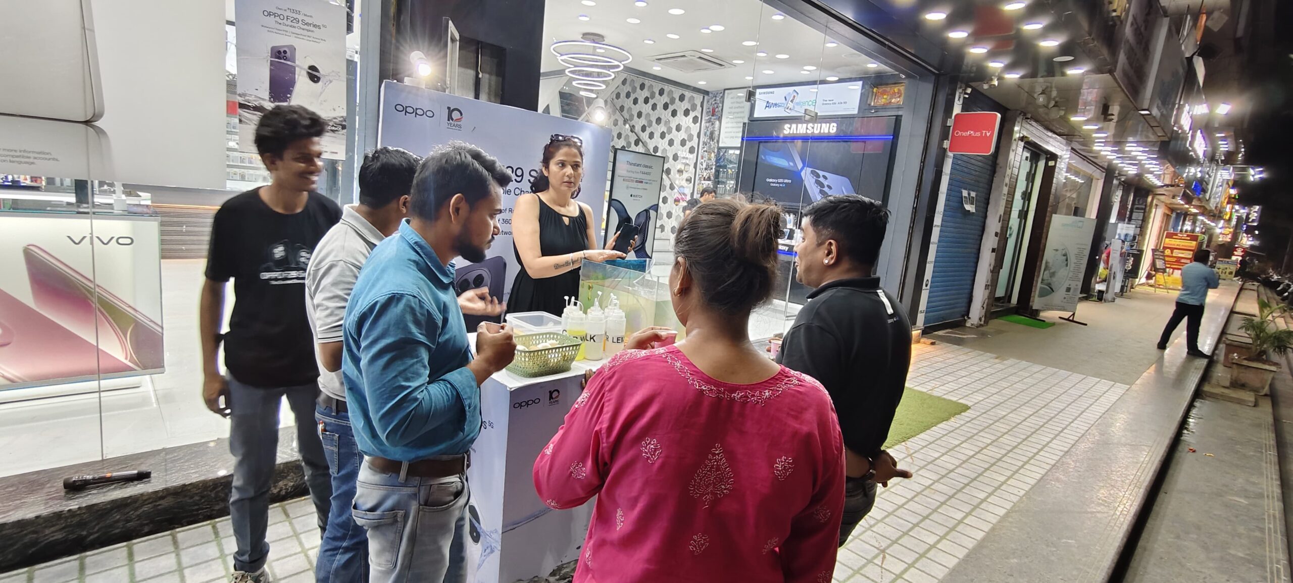 Oppo F29 Retail Activation